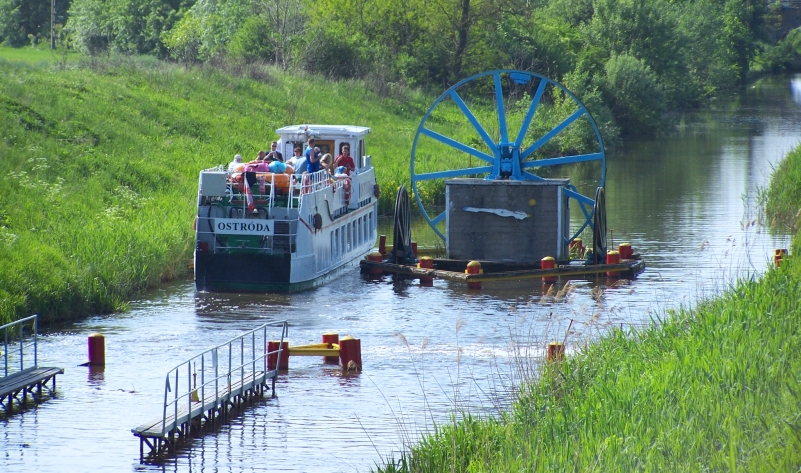 STATKIEM PO TRAWIE - 1 dzień