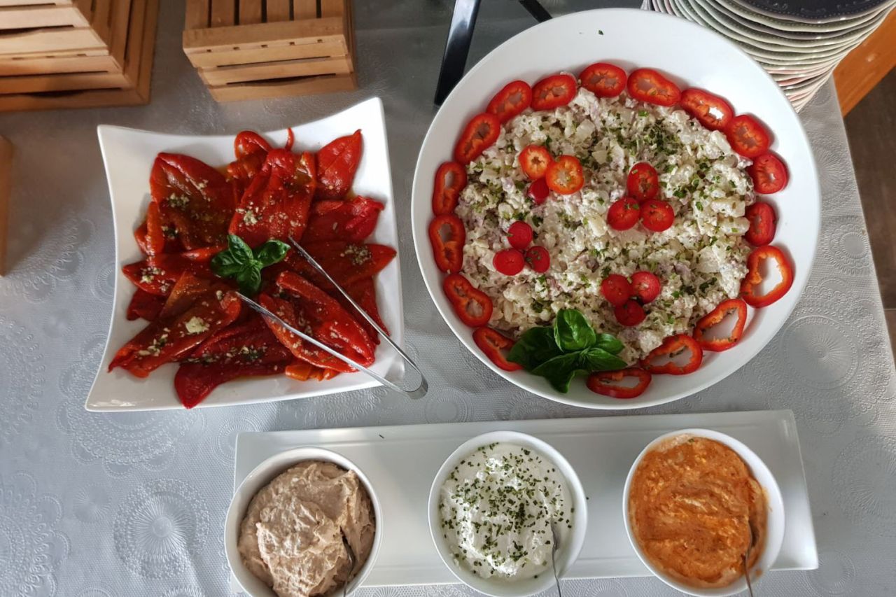 Kompleks Hotelowy Ivando (Drvenik) - wczasy