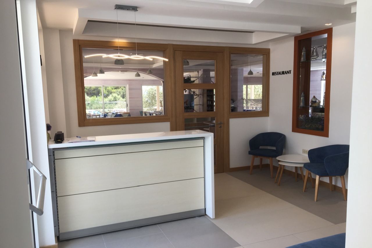 Kompleks Hotelowy Ivando (Drvenik) - wczasy