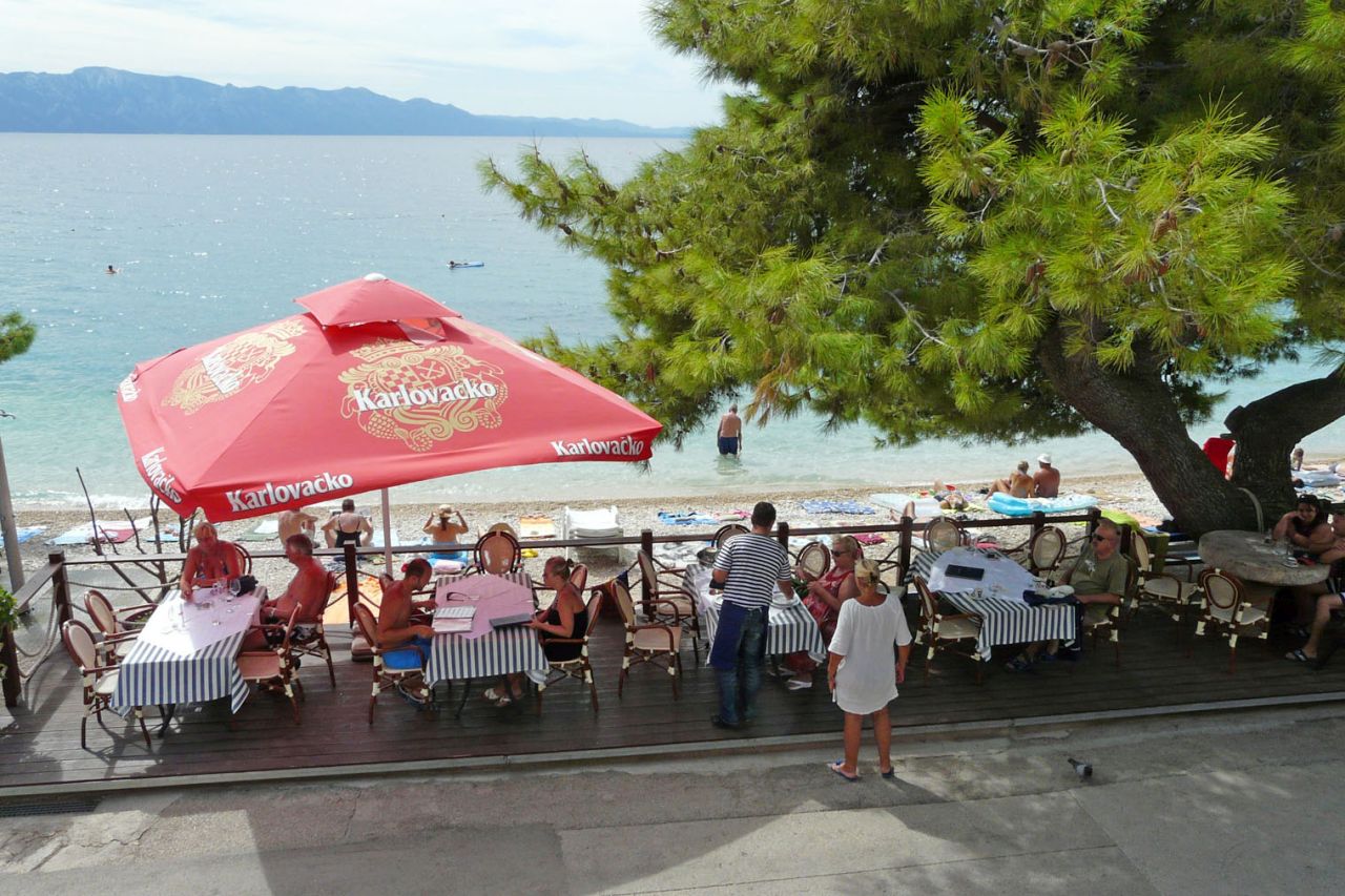 Kompleks Hotelowy Ivando (Drvenik) - wczasy