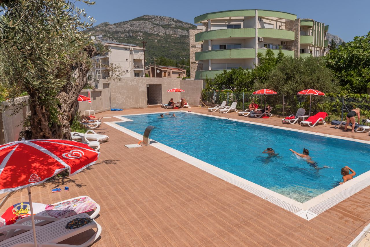 Hotel Pharos (Bar) - wczasy