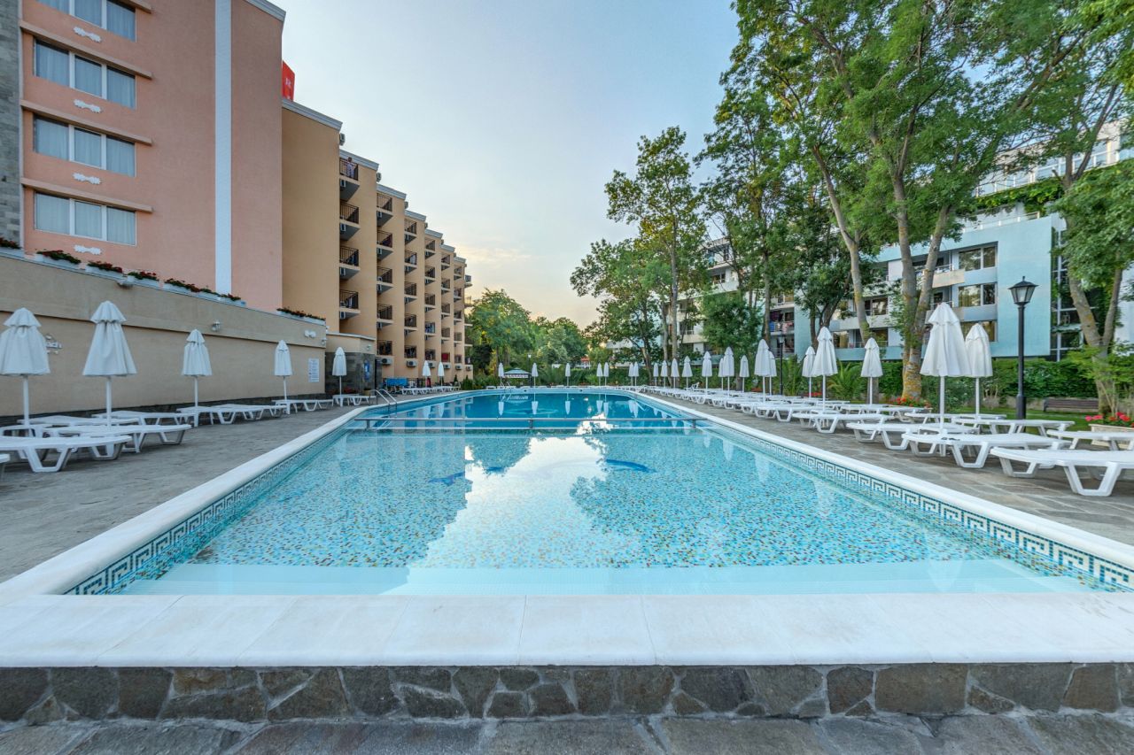 Hotel Riva Park (Słoneczny Brzeg) - wczasy