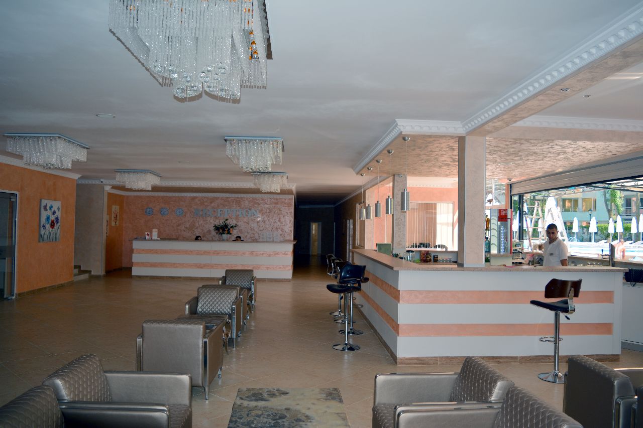 Hotel Riva (Słoneczny Brzeg) - wczasy