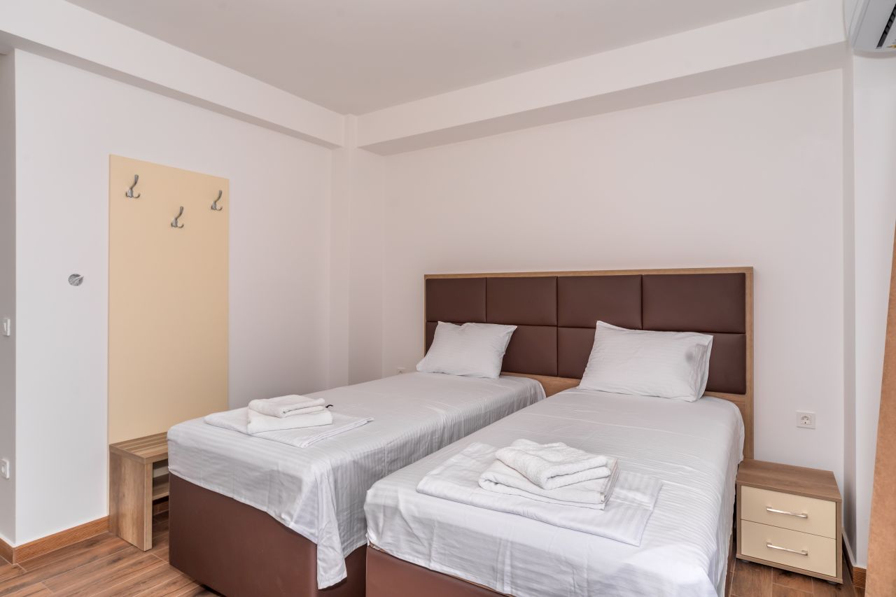 Hotel Pharos (Bar) - wczasy