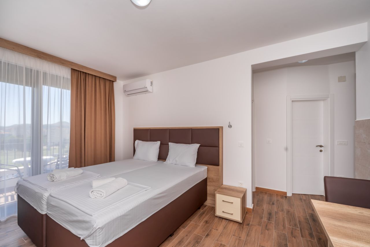 Hotel Pharos (Bar) - wczasy