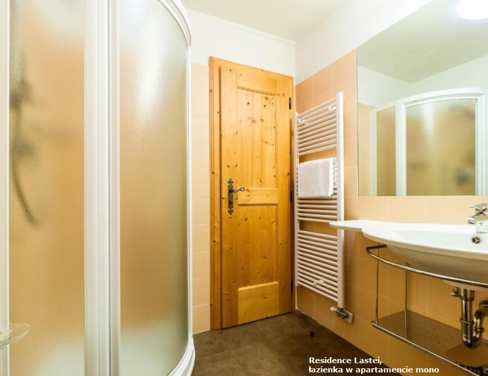Residence Lastei ***