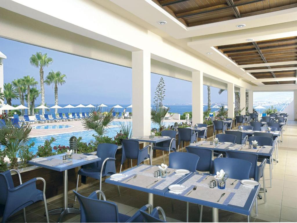 Wczasy na bajecznym Cyprze - Cynthiana Beach Hotel ***