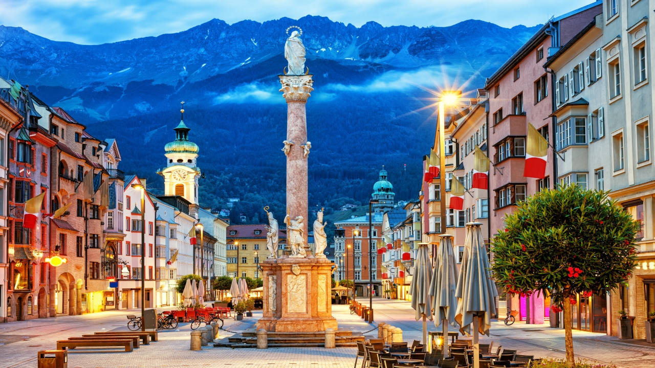 Austria, Szwajcaria, Włochy - Czerwonym Pociagiem przez Alpy (HB)