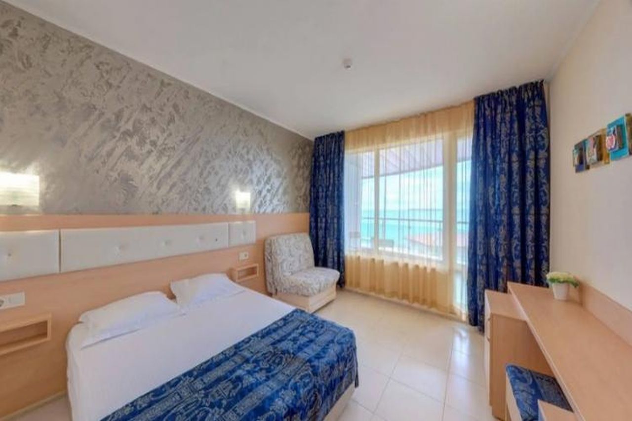 Hotel Blue Bay (Sł. Brzeg) - wczasy