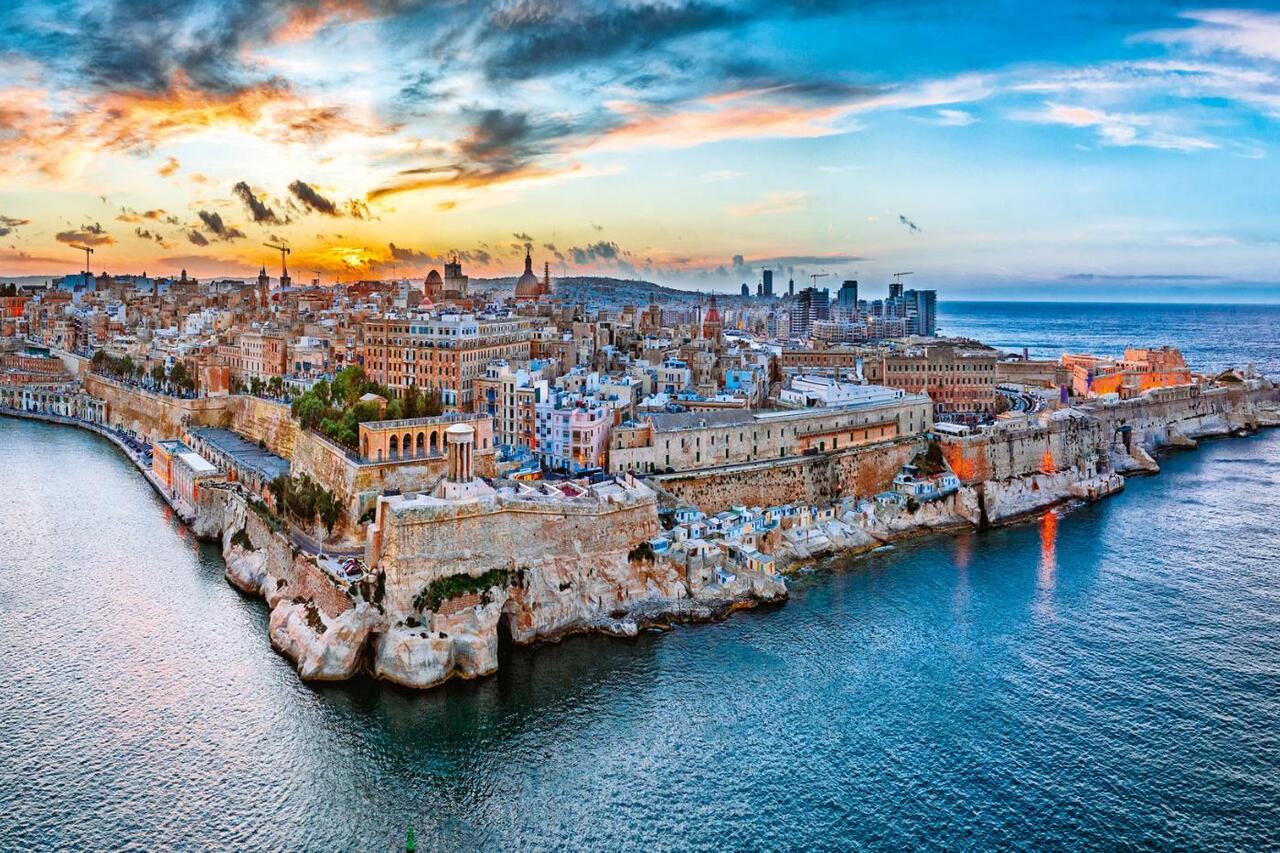 1. Malta - Bugibba - obóz rekreacyjny z j. angielskim - wylot z Warszawy