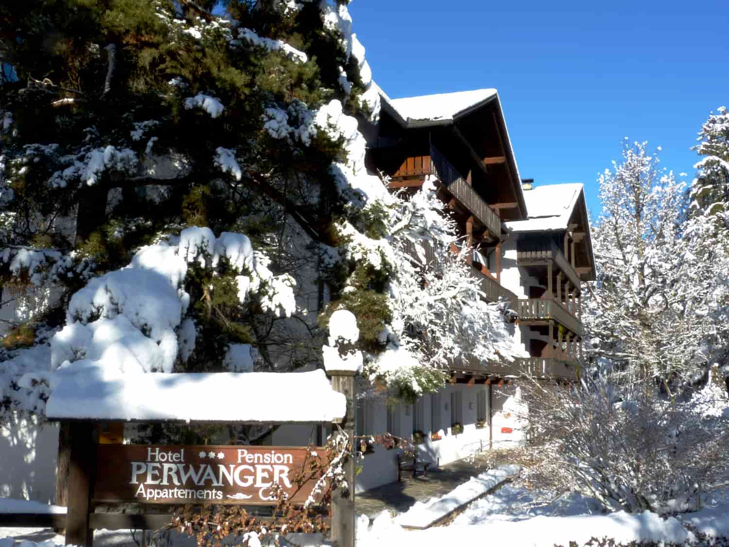 Residence Perwanger***