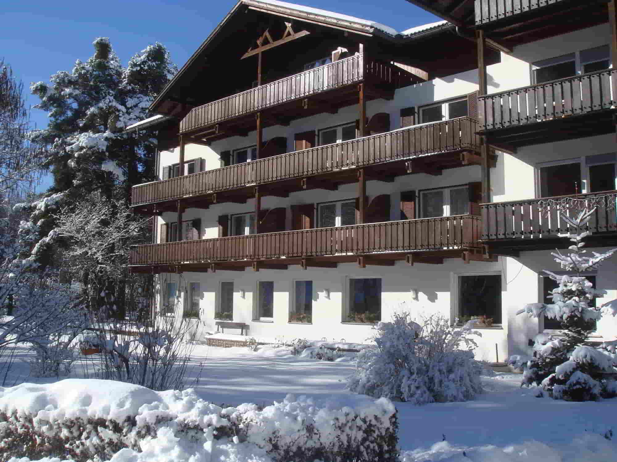 Residence Perwanger***