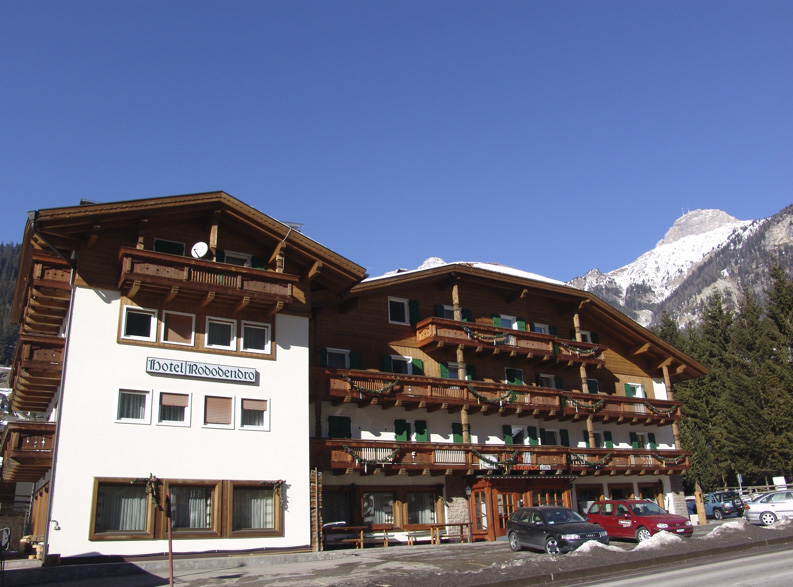 Hotel Rododendro***