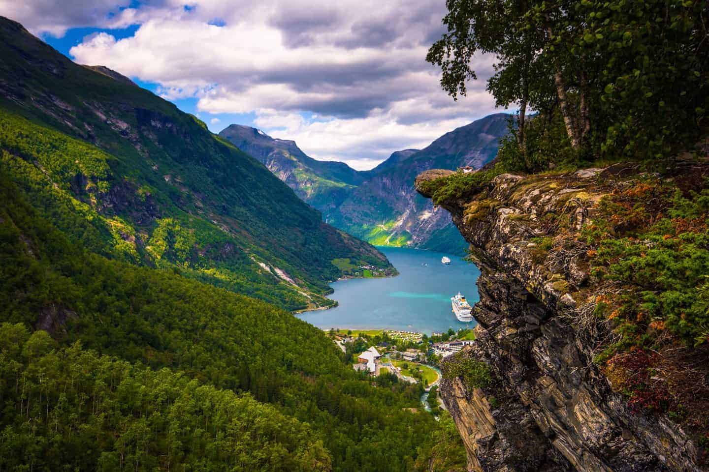 Rejs po Fiordach Norweskich z Polskim pilotem  - kabina z balkon classic