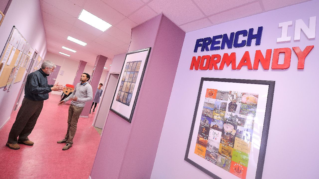 Francja - Rouen - indywidualny kurs j. francuskiego rodziny FRENCH IN NORMANDY-wiek: 16+