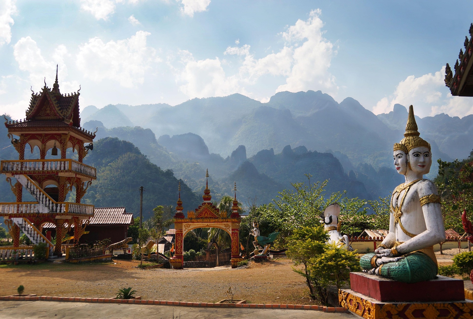 Laos z siodełka roweru i trochę z wody > azjatycko-naturalnie, kulturalno-kulinarnie
