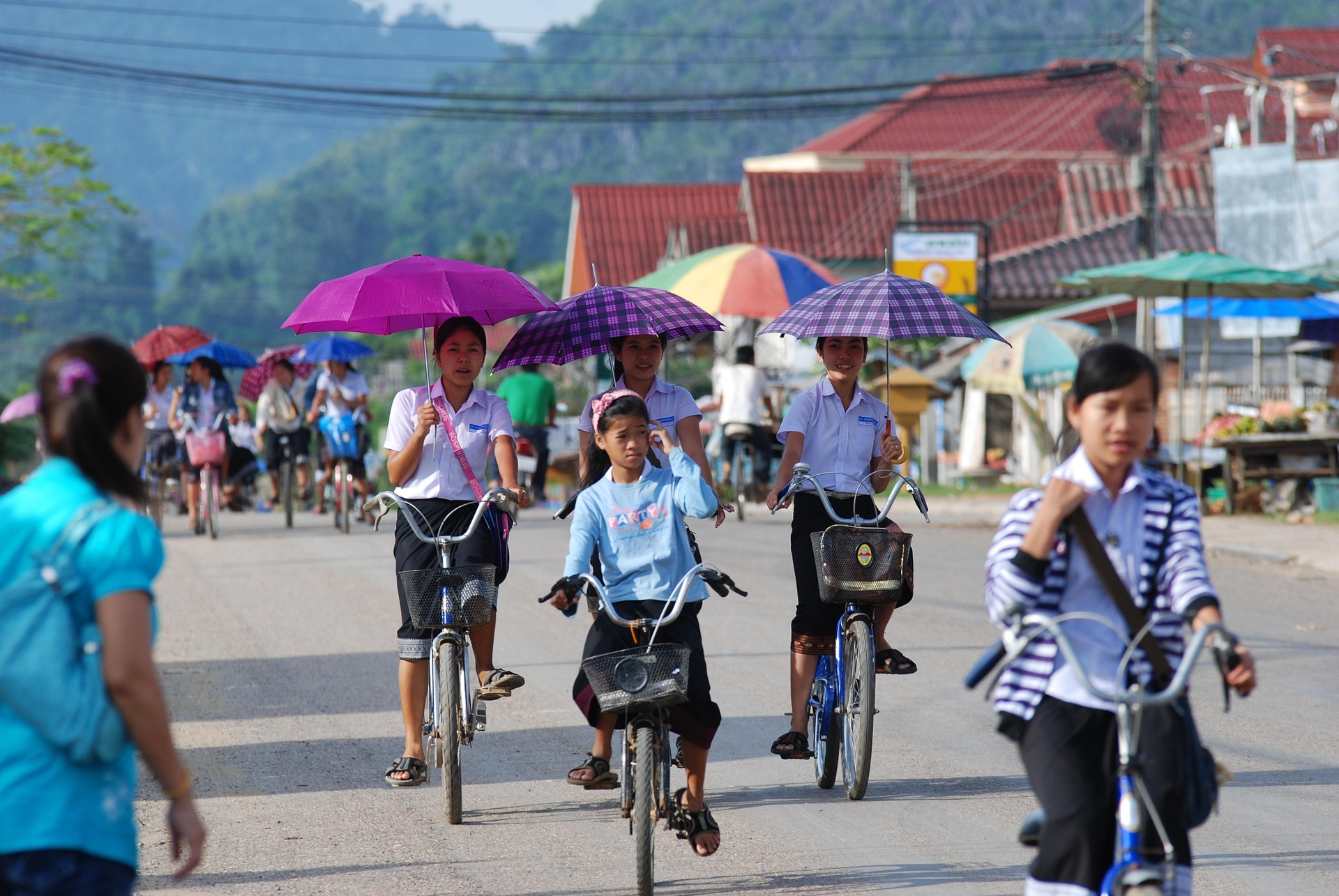 Laos z siodełka roweru i trochę z wody > azjatycko-naturalnie, kulturalno-kulinarnie