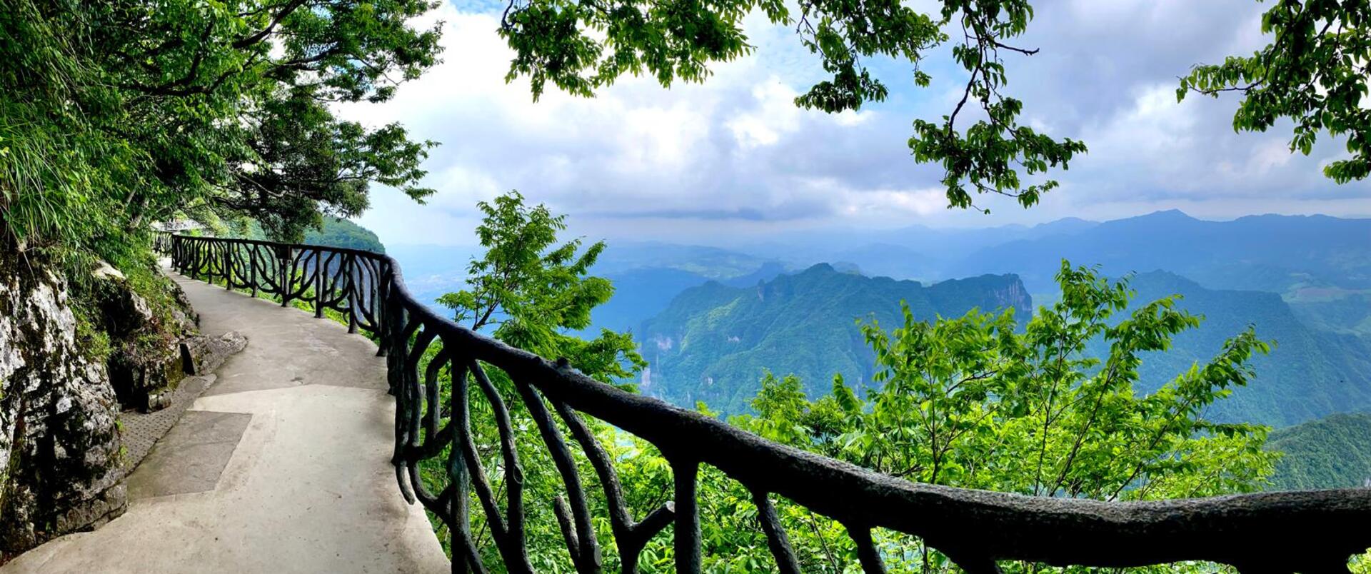 CHINY (+ Park Narodowy Zhangjiajie)