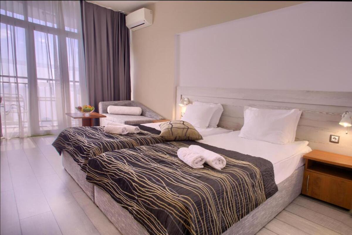 HOTEL LUNA z noclegami tranzytowymi